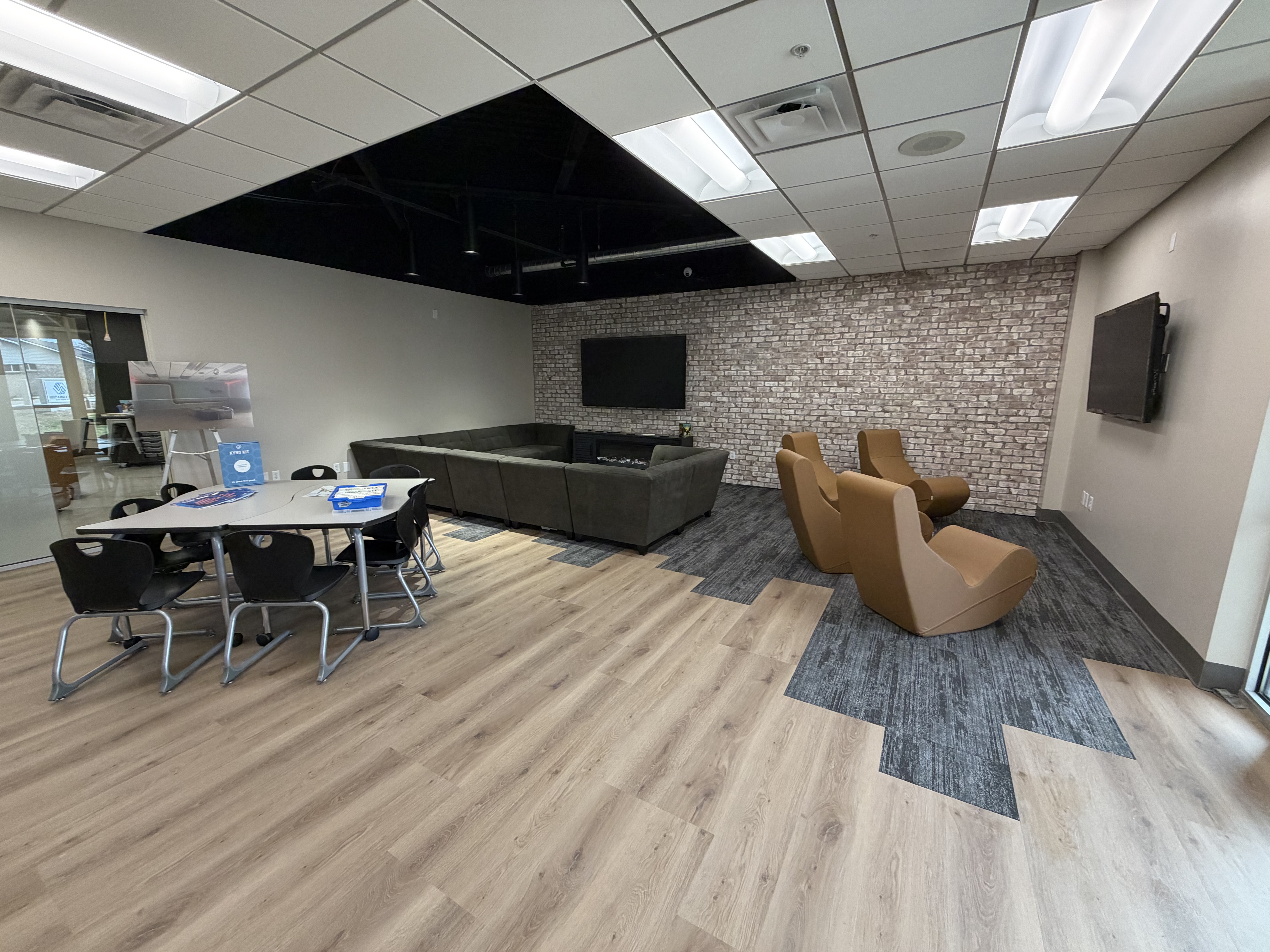 Office lounge installation